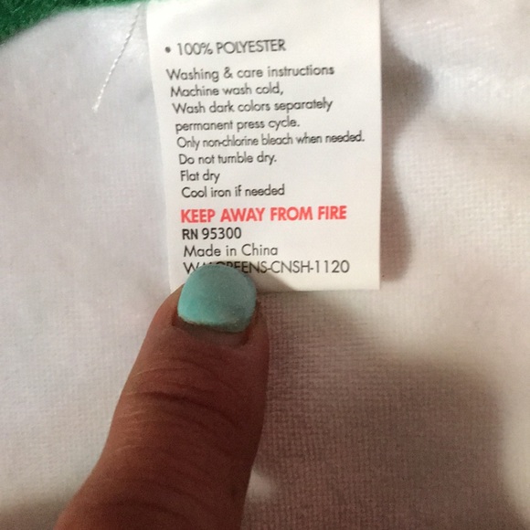 🌈 I’m Lucky🍀” Baby Bib! 🤗 - Picture 6 of 6